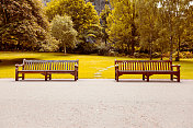 公园长椅秋天的背景