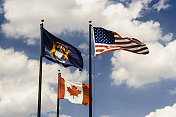 美国、密歇根和加拿大国旗