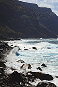 波尔图莫尼兹海滩的海岸风景