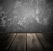 灰色的墙壁和木地板