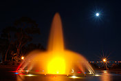 晚上的喷泉