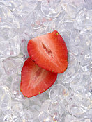 冰草莓片